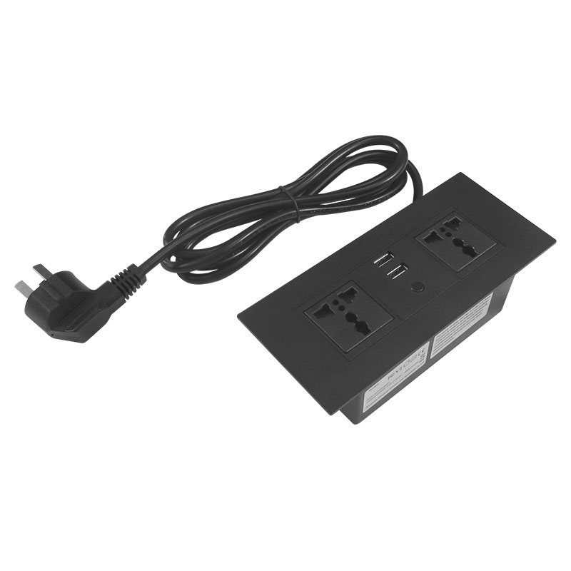 方形暗装2位万用带2USB 黑色