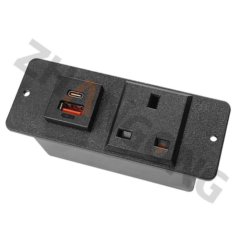 方形暗装一位英规+USB+TYPEC(快充)